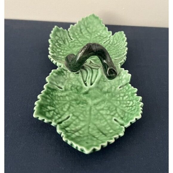 Vintage BELO Double Grape Leaf Dish w/ Branch Handle 560 Made in Portugal - Picture 3 of 5
